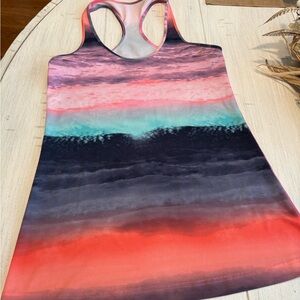 Lululemon Tank Top Women 8 Beachscape Multicolor Cool Racerback Yoga Gym Workout
